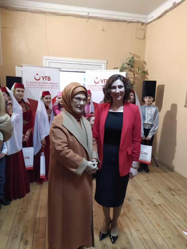 Anife ve Emine hanım